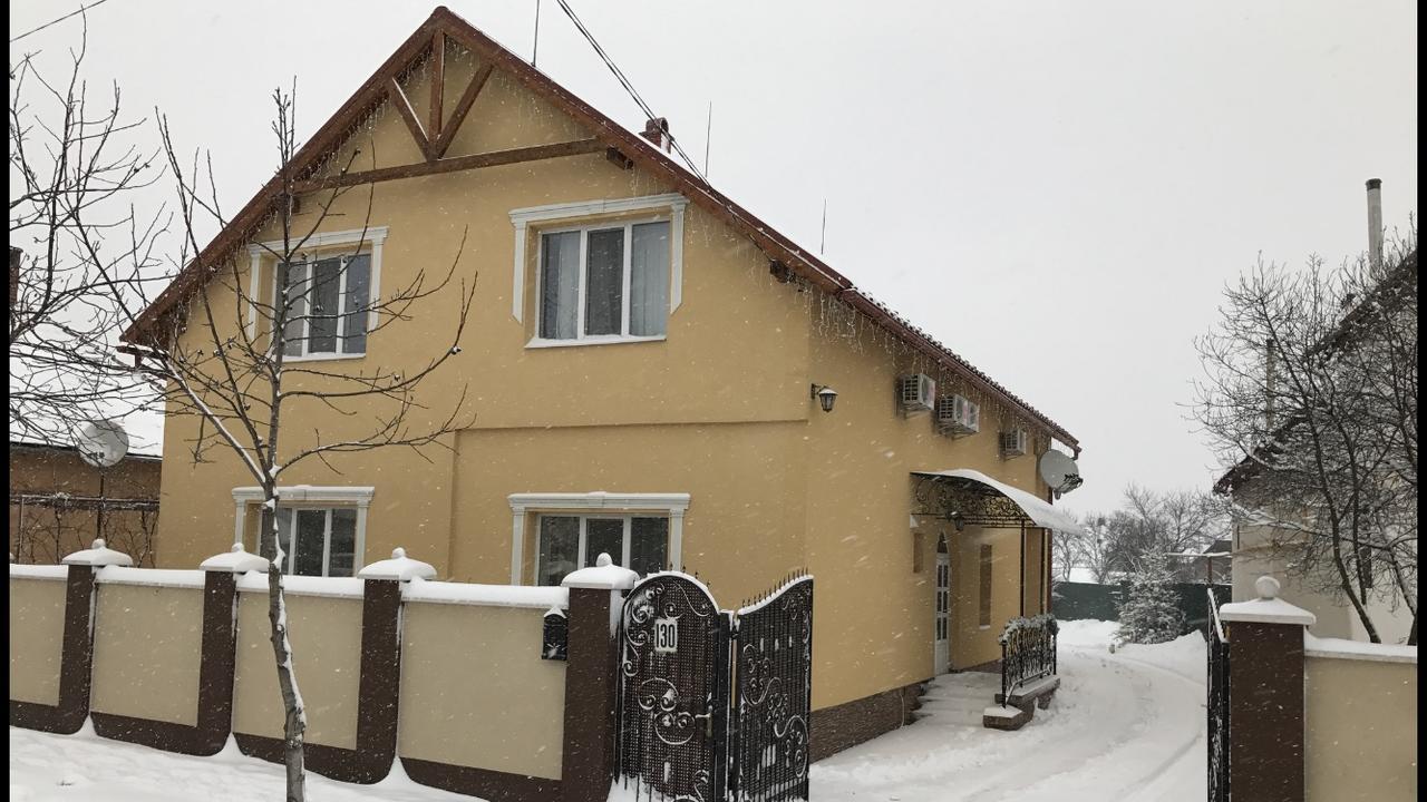 Міні Готель Вілла Вікторія Beregovo Exterior foto